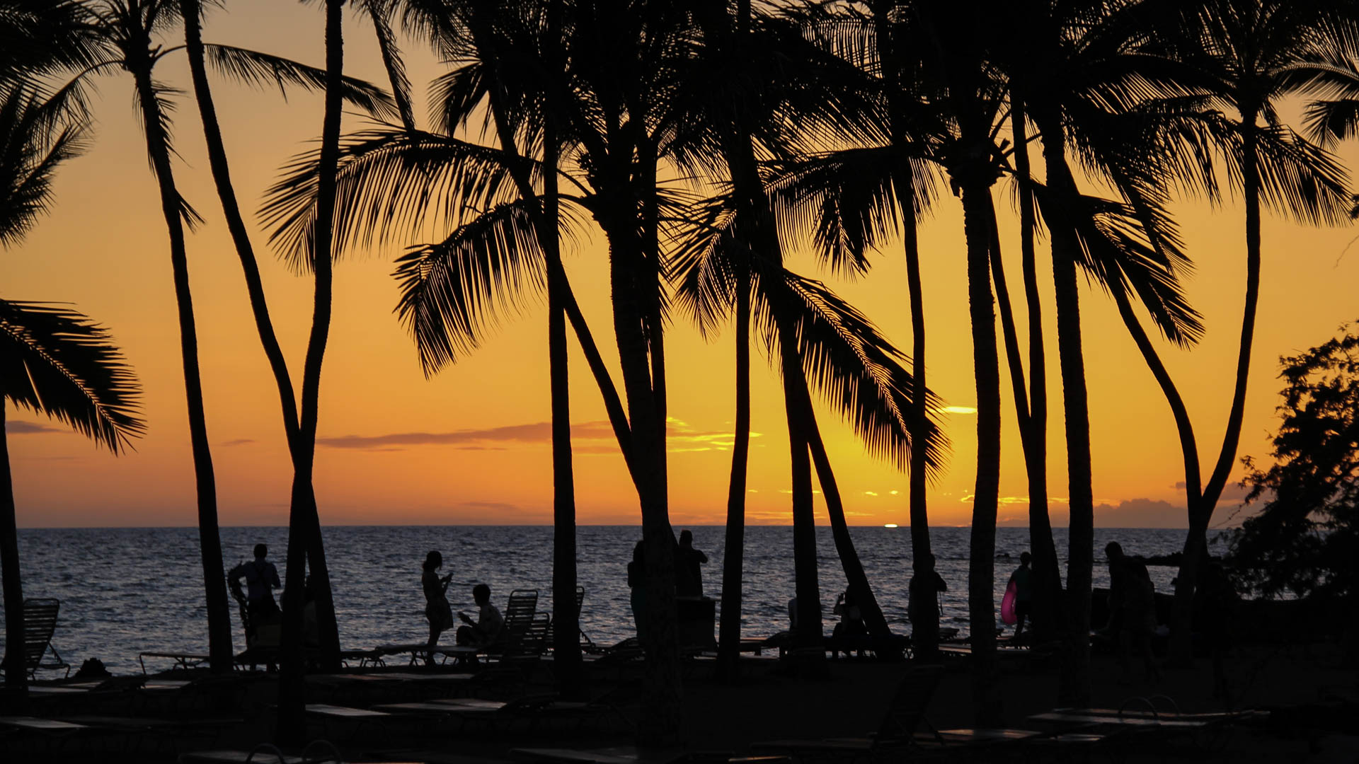 Green Flash Sunset in Waikoloa (Big Island, HI)